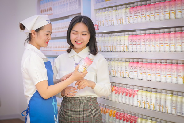 Ra mắt Nước gạo lứt đỏ TH true RICE, TH tiếp tục mang đến cho cộng đồng đồ uống dinh dưỡng lành mạnh.